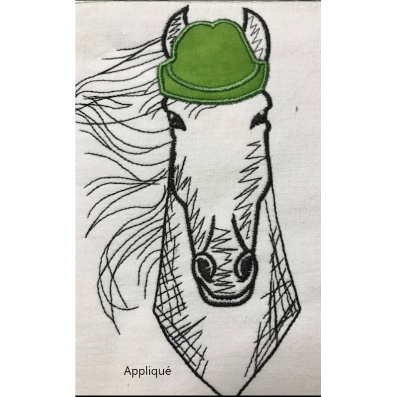 Le cheval au chapeau