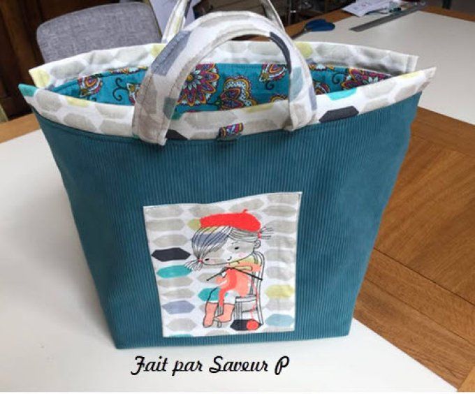 La fillette au tricot