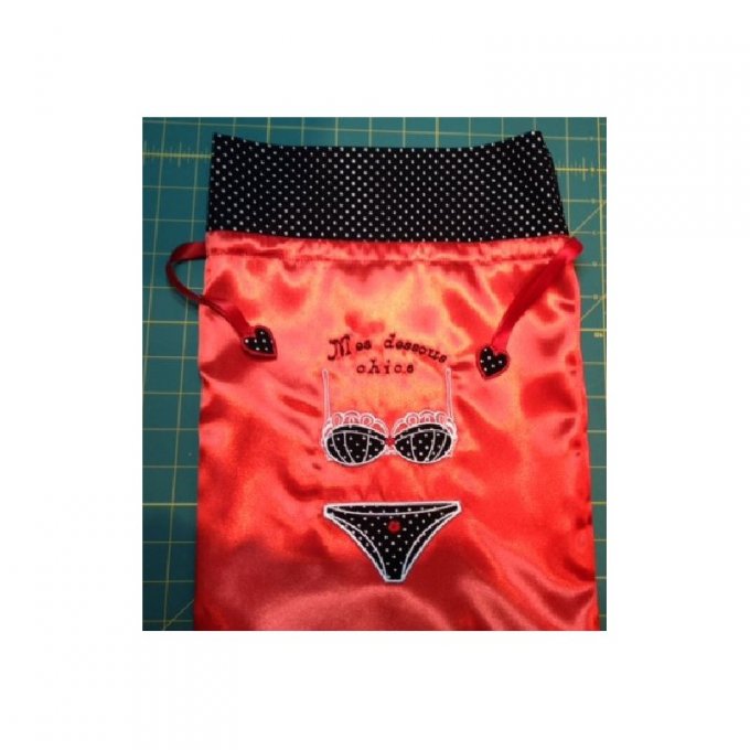 Ensemble de lingerie en appliqué