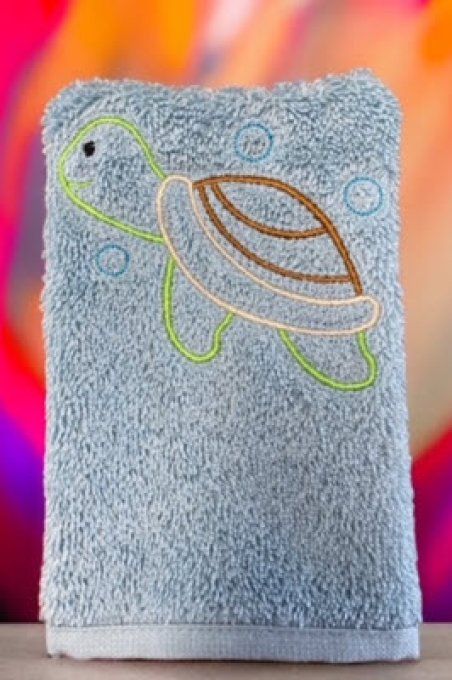 Les  gants  pour enfants série  10 ,  la tortue de mer